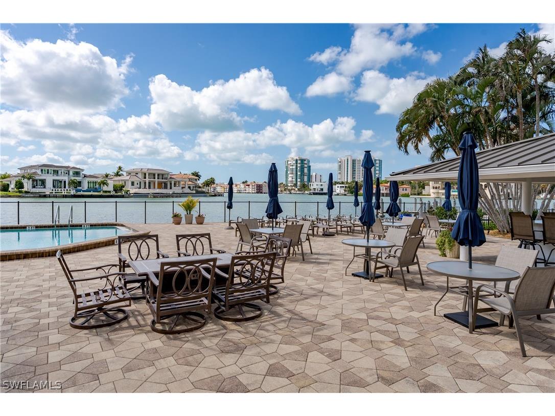 300 Park Shore Drive #3D Naples FL 34103 226009070 image2