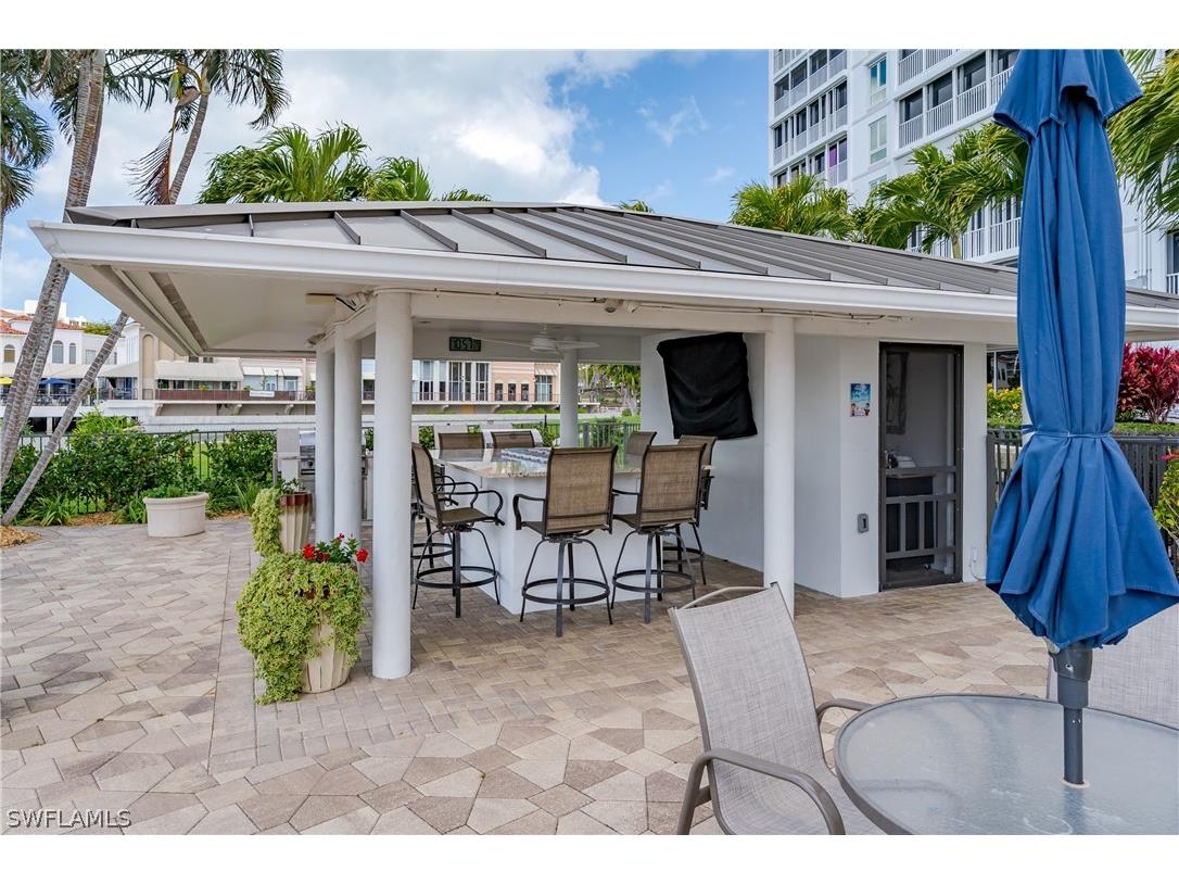 300 Park Shore Drive #3D Naples FL 34103 226009070 image4