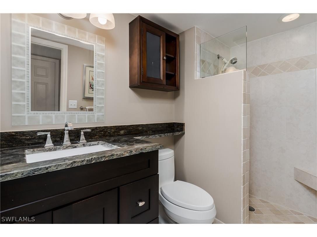 300 Park Shore Drive #3D Naples FL 34103 226009070 image8