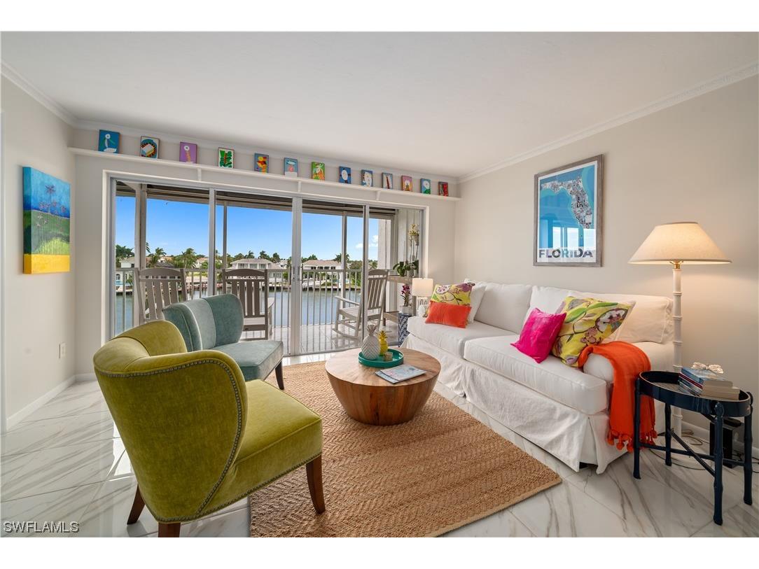 300 Park Shore Drive #4C Naples FL 34103 223083290 image1