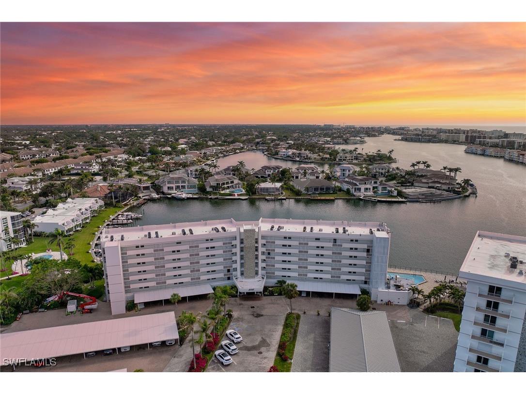 300 Park Shore Drive #4F Naples FL 34103 225008834 image1