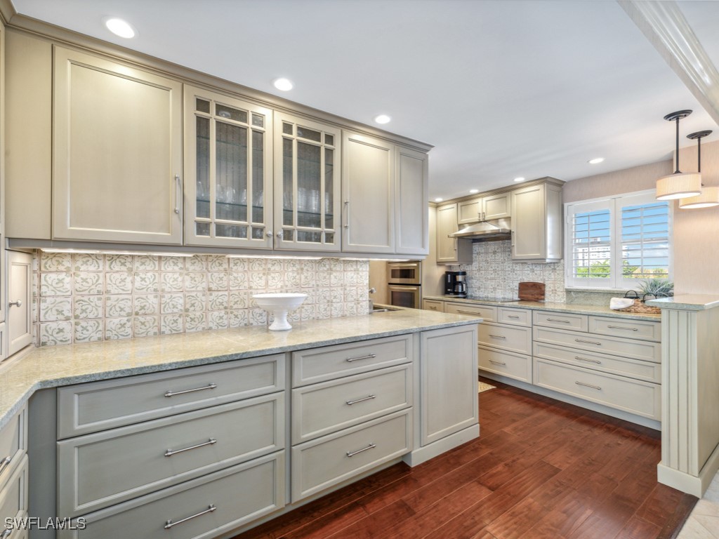 300 Park Shore Drive #5A Naples FL 34103 225000867 image1