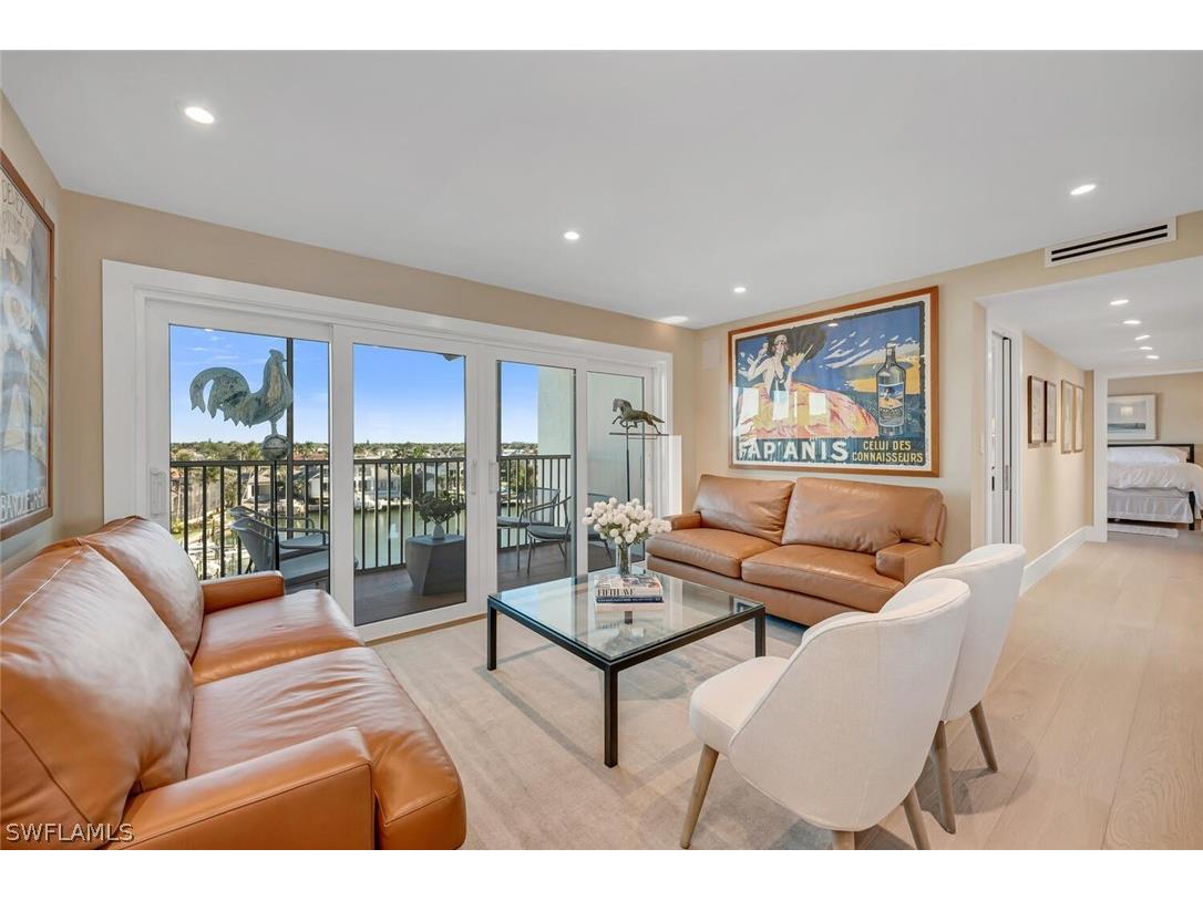300 Park Shore Drive #PHA6 Naples FL 34103 226009522 image1