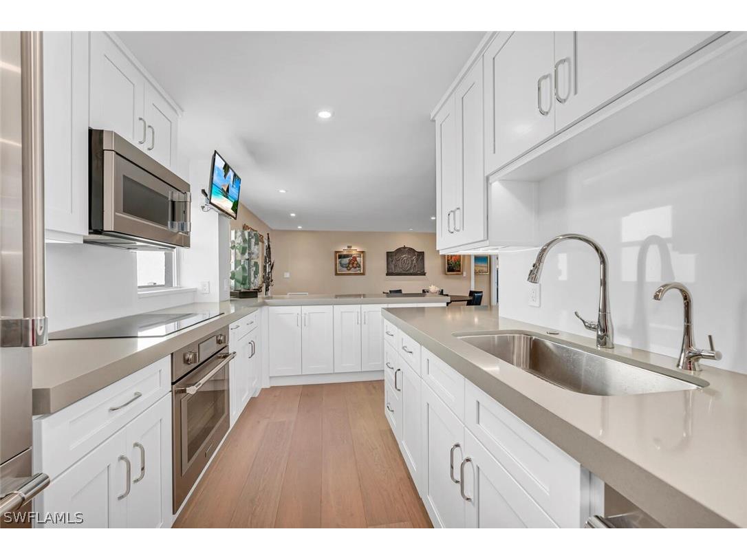 300 Park Shore Drive #PHA6 Naples FL 34103 226009522 image8