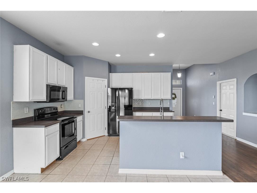 300 Shadow Lakes Drive Lehigh Acres FL 33974 226009555 image10
