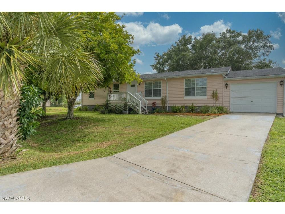 300 Stewart Lane Lehigh Acres FL 33936 223073205 image1