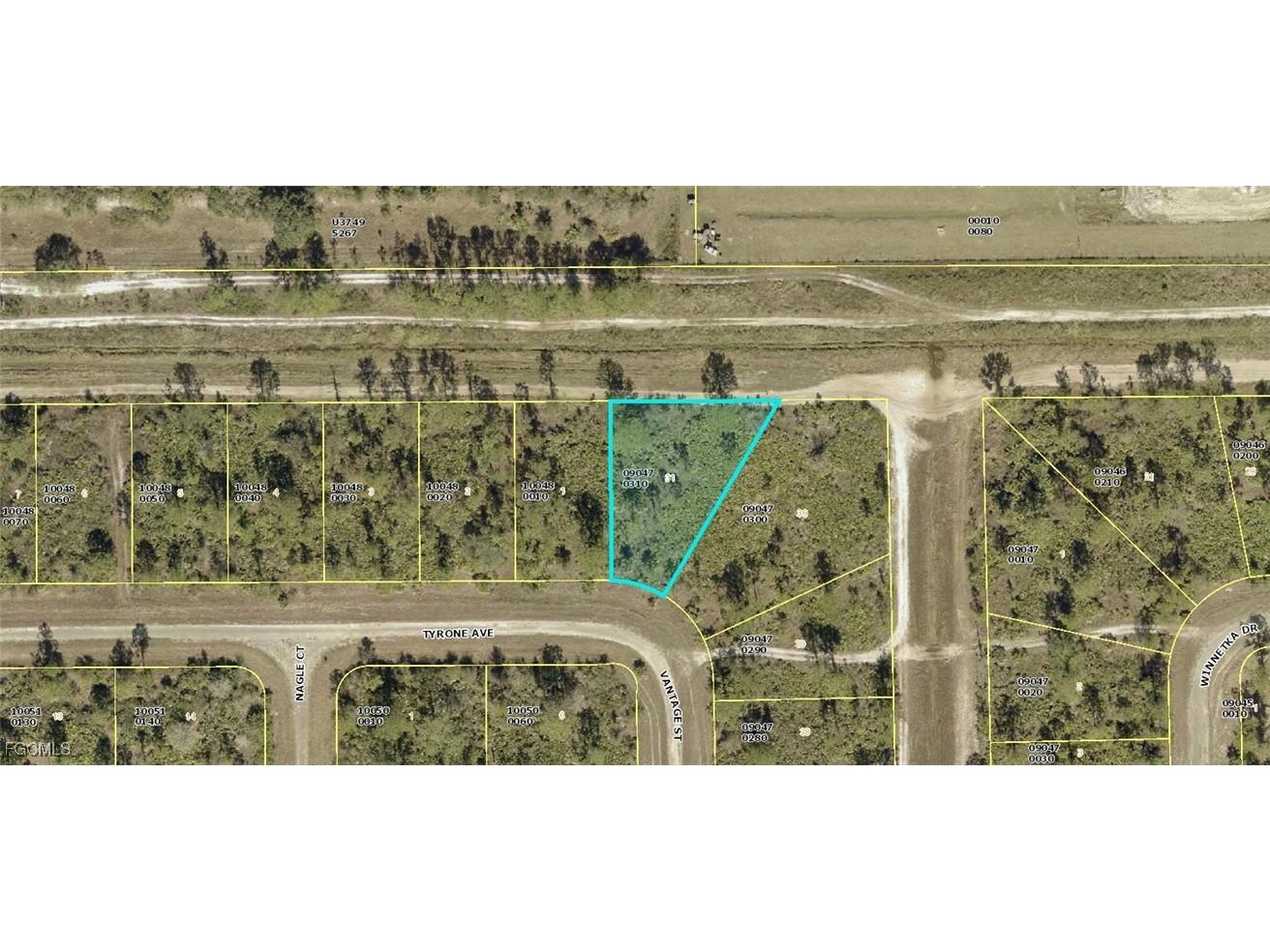 300 Tyrone Avenue Lehigh Acres FL 33972 2026005550 image2