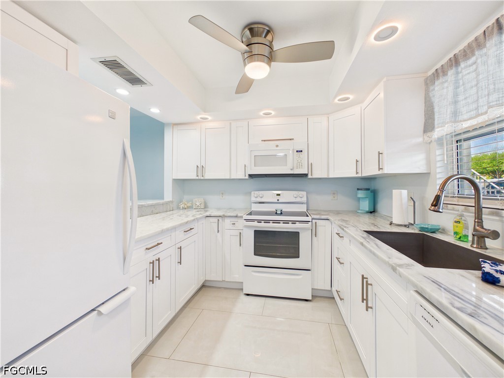 300 Valley Stream Drive #3D Naples FL 34113 2026023355 image10