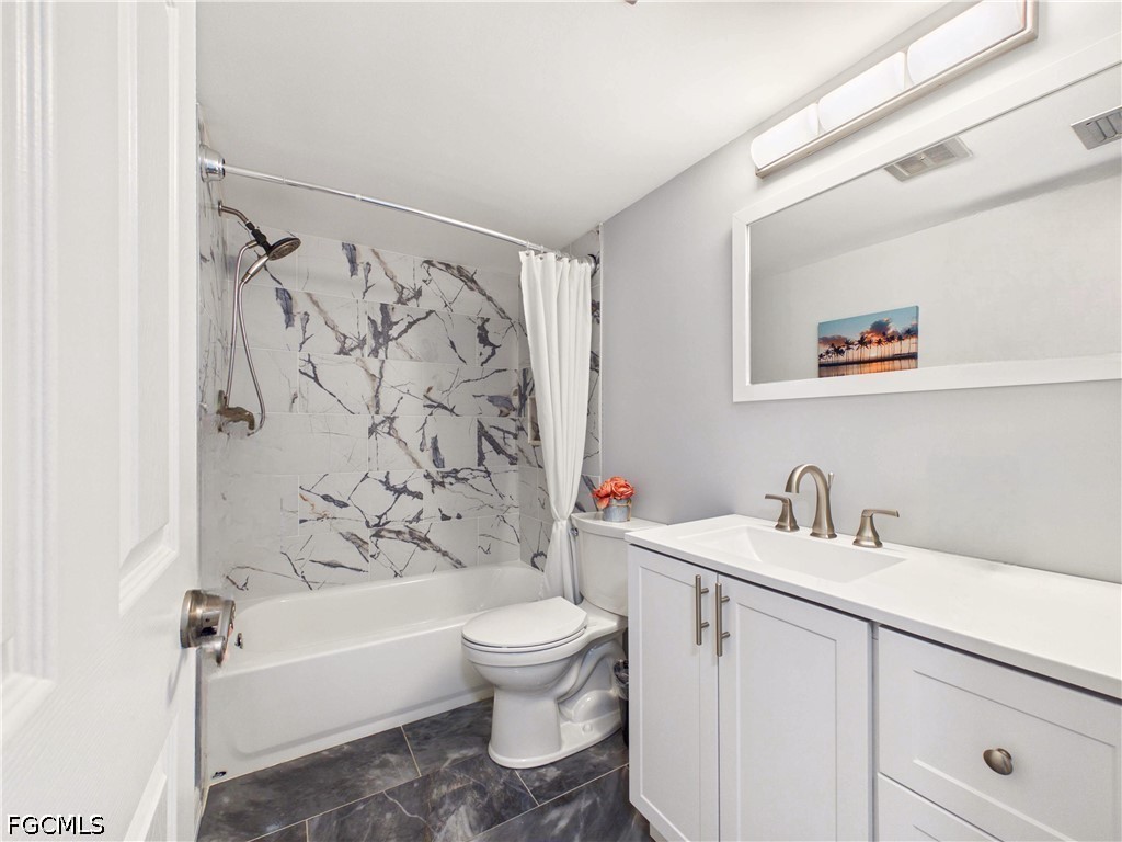 300 Valley Stream Drive #3D Naples FL 34113 2026023355 image15