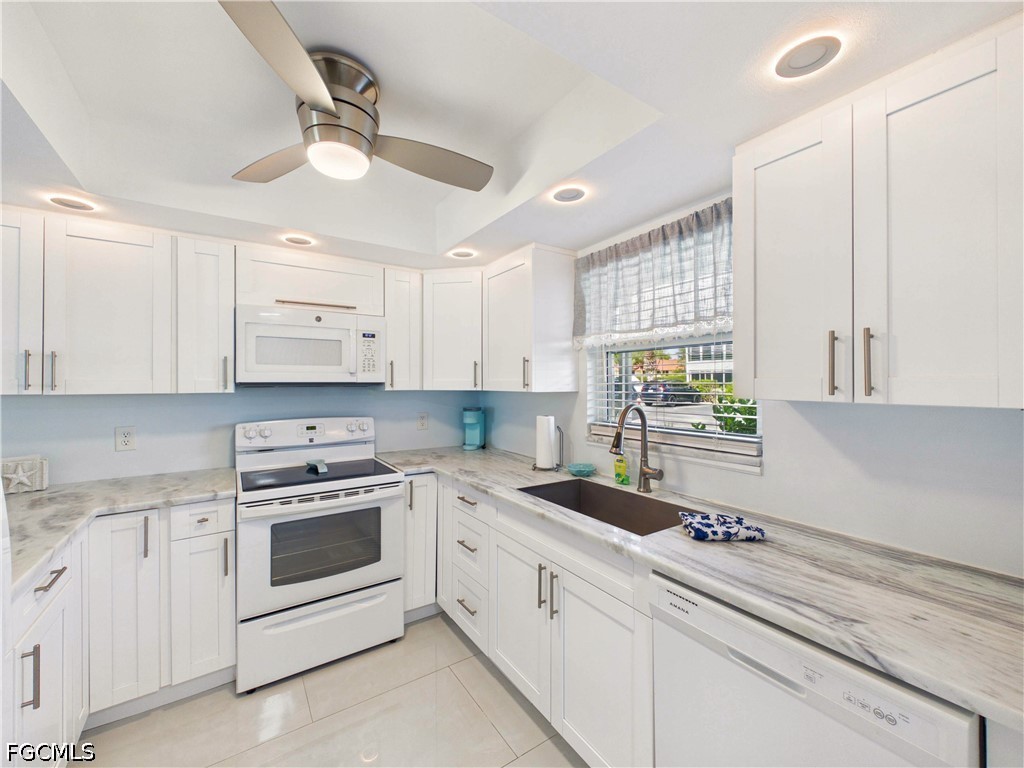 300 Valley Stream Drive #3D Naples FL 34113 2026023355 image9