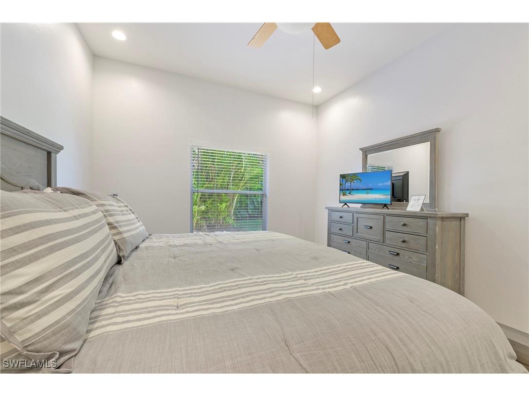 300 Wentworth Court Naples FL 34104 225073689 image15