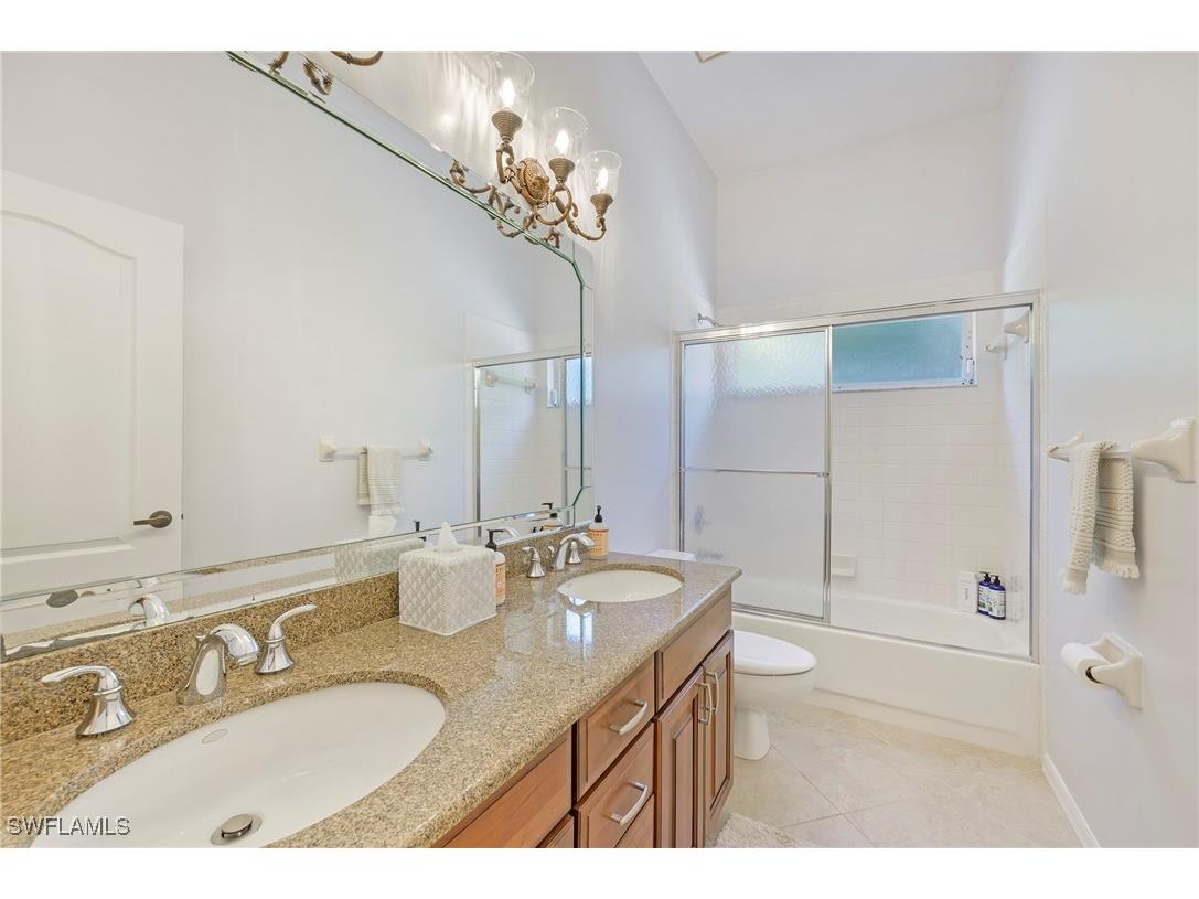 300 Wentworth Court Naples FL 34104 225073689 image16