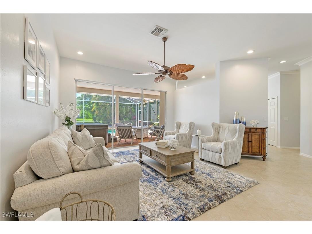 300 Wentworth Court Naples FL 34104 225073689 image2