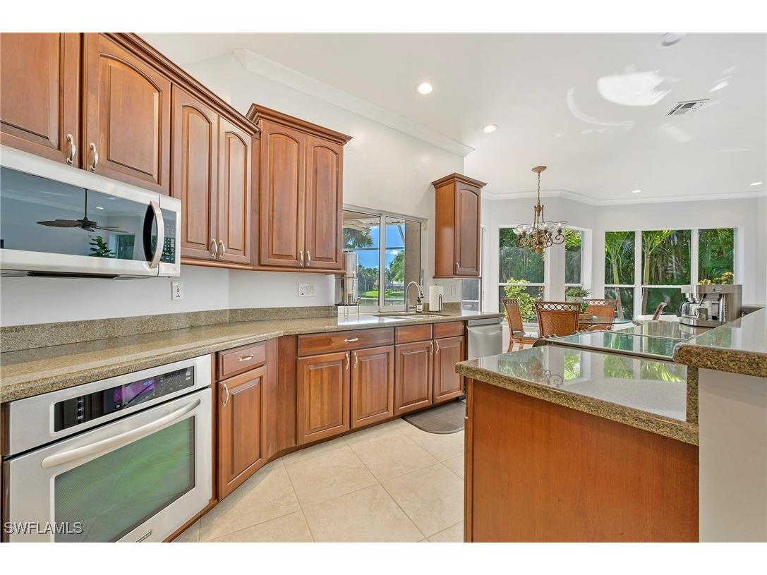 300 Wentworth Court Naples FL 34104 225073689 image21