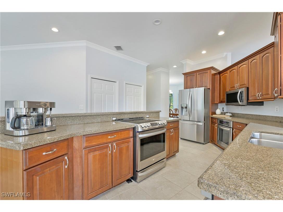 300 Wentworth Court Naples FL 34104 225073689 image24