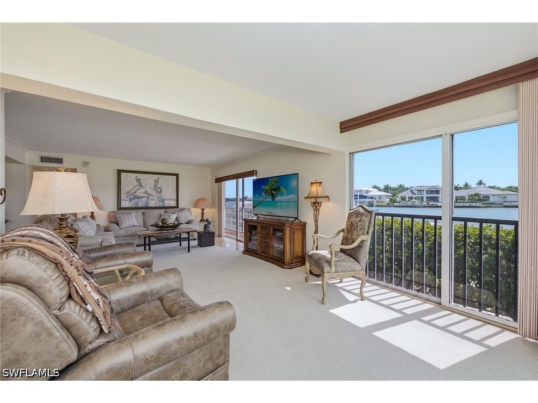 3000 Gulf Shore Boulevard N #101 Naples FL 34103 226021019 image3