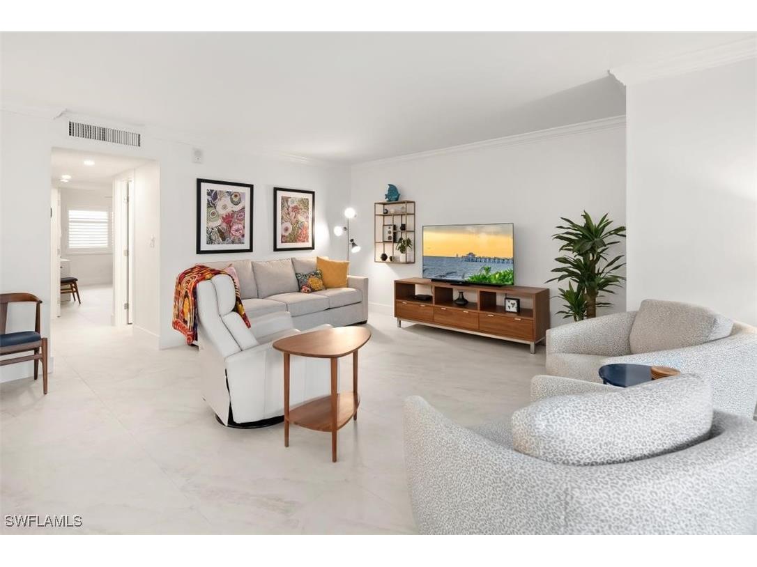 3000 Gulf Shore Boulevard N #106 Naples FL 34103 225083208 image4