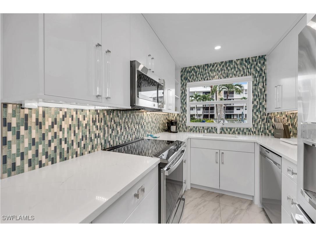 3000 Gulf Shore Boulevard N #113 Naples FL 34103 225079418 image2