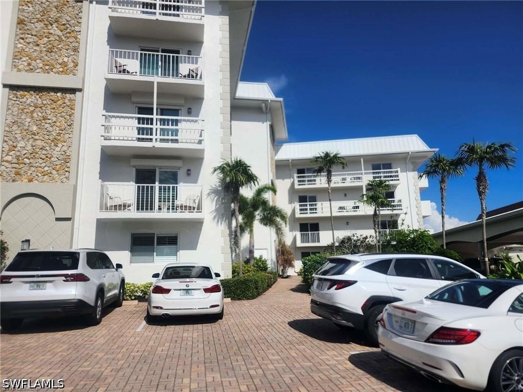 3000 Gulf Shore Boulevard N #113 Naples FL 34103 226016679 image2