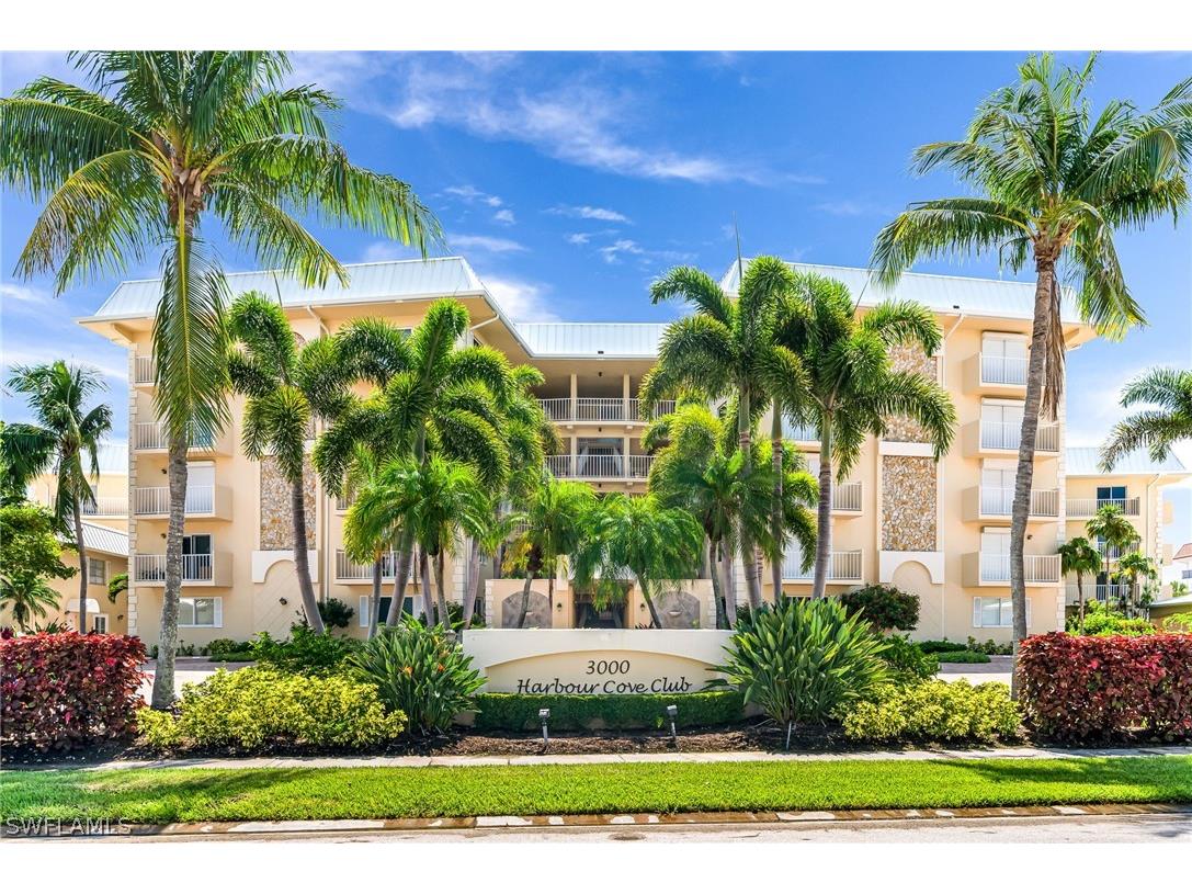 3000 Gulf Shore Boulevard N #208 Naples FL 34103 223082720 image1