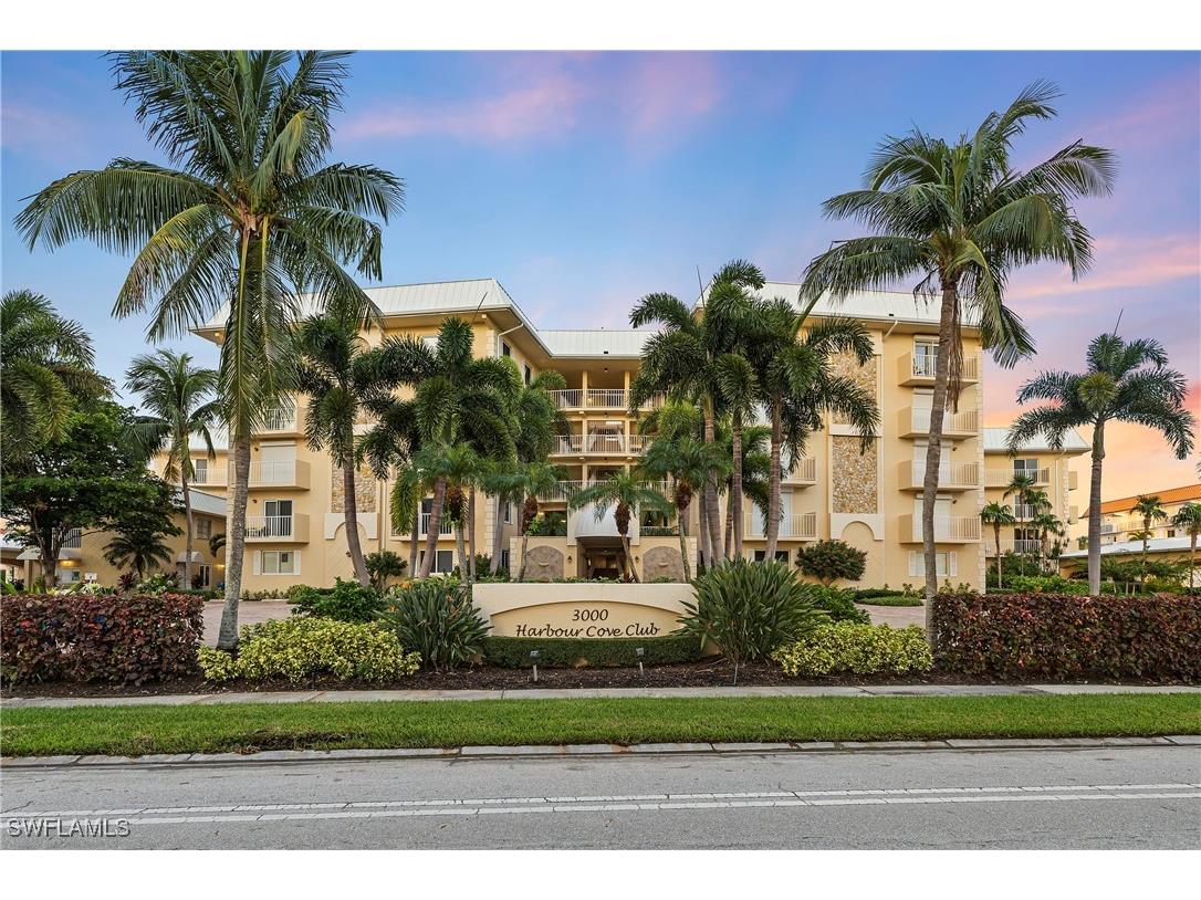 3000 Gulf Shore Boulevard N #211 Naples FL 34103 225078704 image1