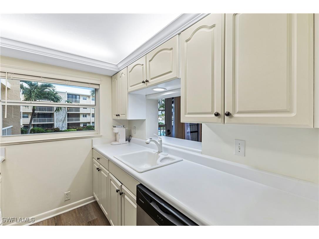 3000 Gulf Shore Boulevard N #211 Naples FL 34103 225078704 image20
