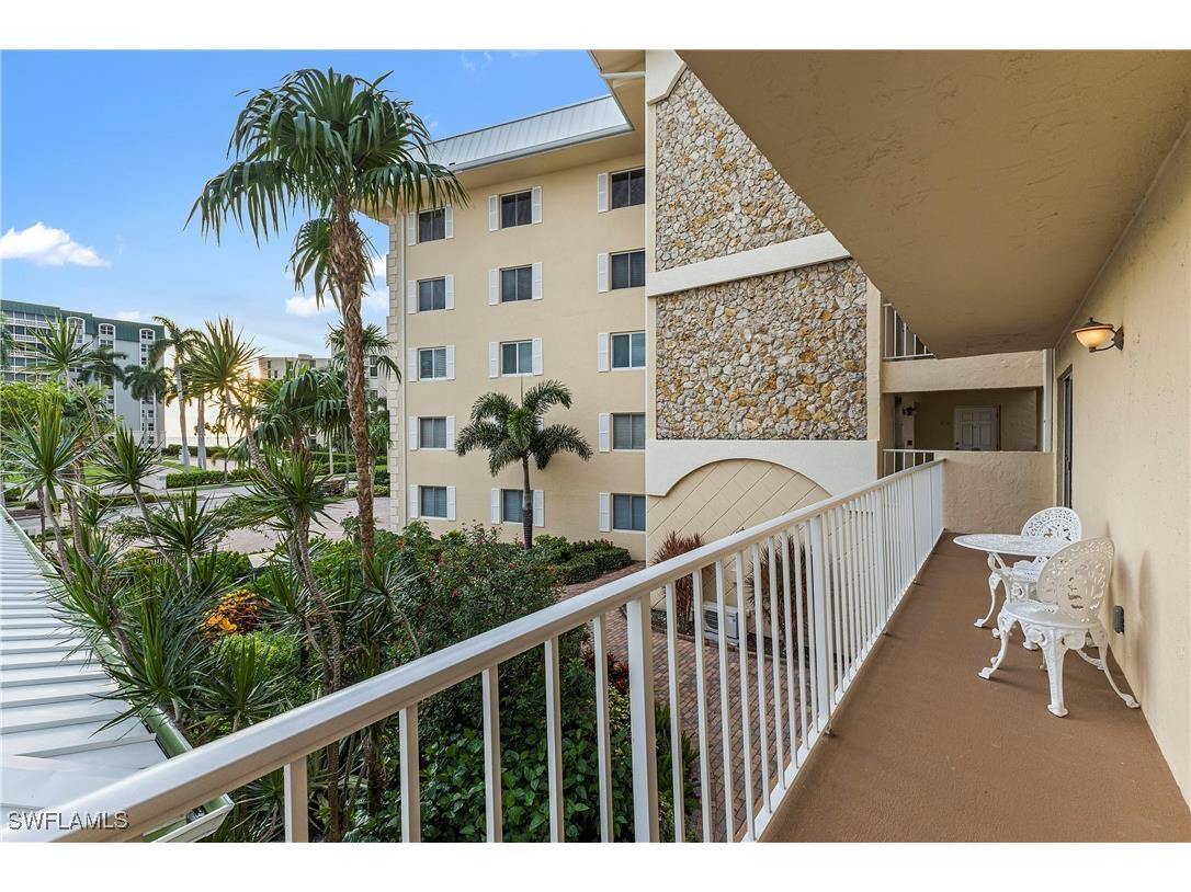 3000 Gulf Shore Boulevard N #211 Naples FL 34103 225078704 image31