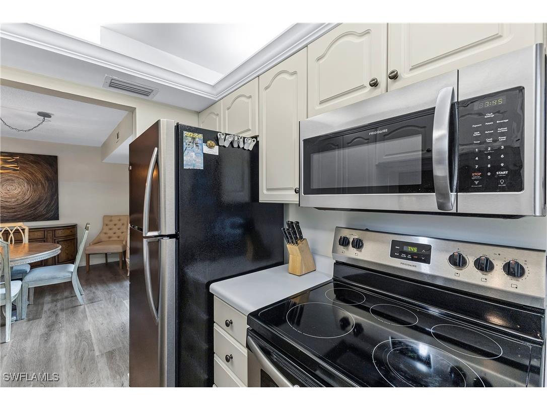 3000 Gulf Shore Boulevard N #211 Naples FL 34103 225078704 image7