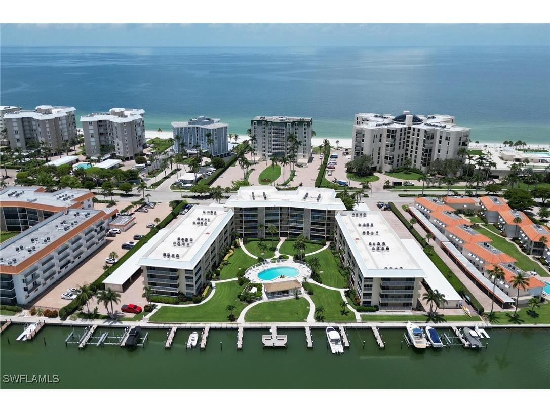 3000 Gulf Shore Boulevard N #213 Naples FL 34103 224072026 image1
