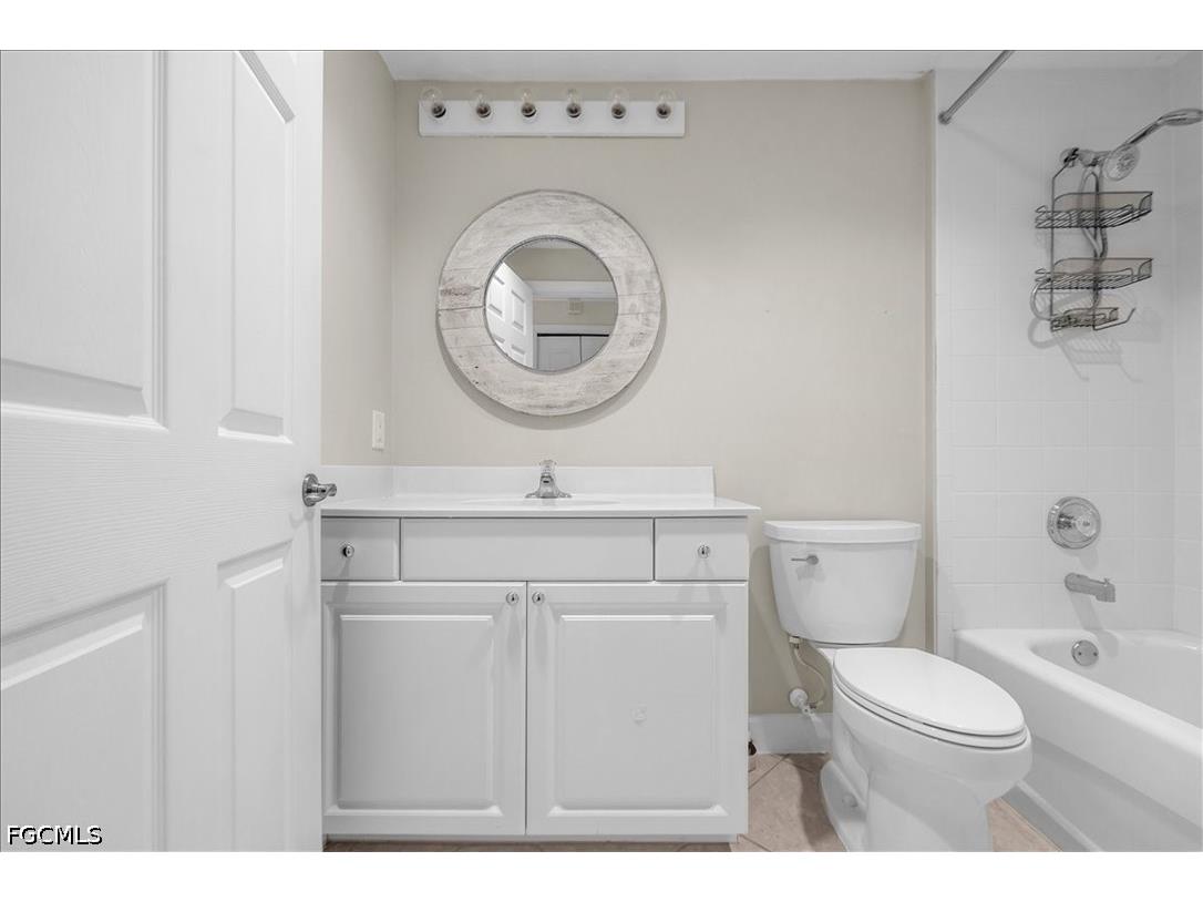 3000 Meandering Way #101 Fort Myers FL 33905 2026018865 image30