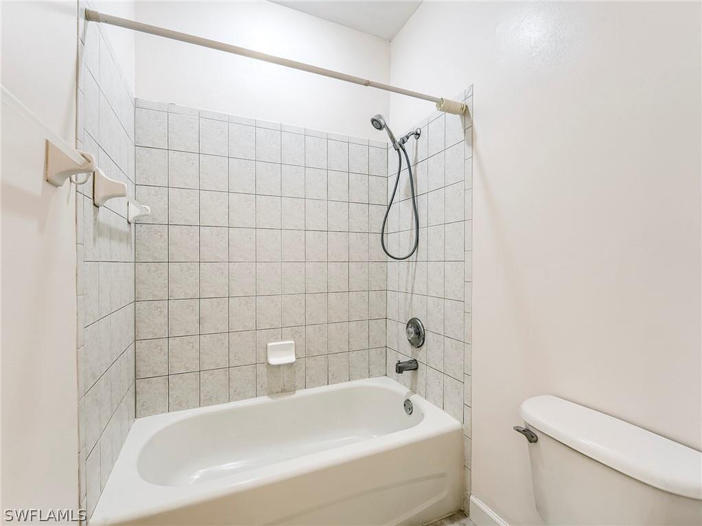 3000 Meandering Way #201 Fort Myers FL 33905 226006668 image29