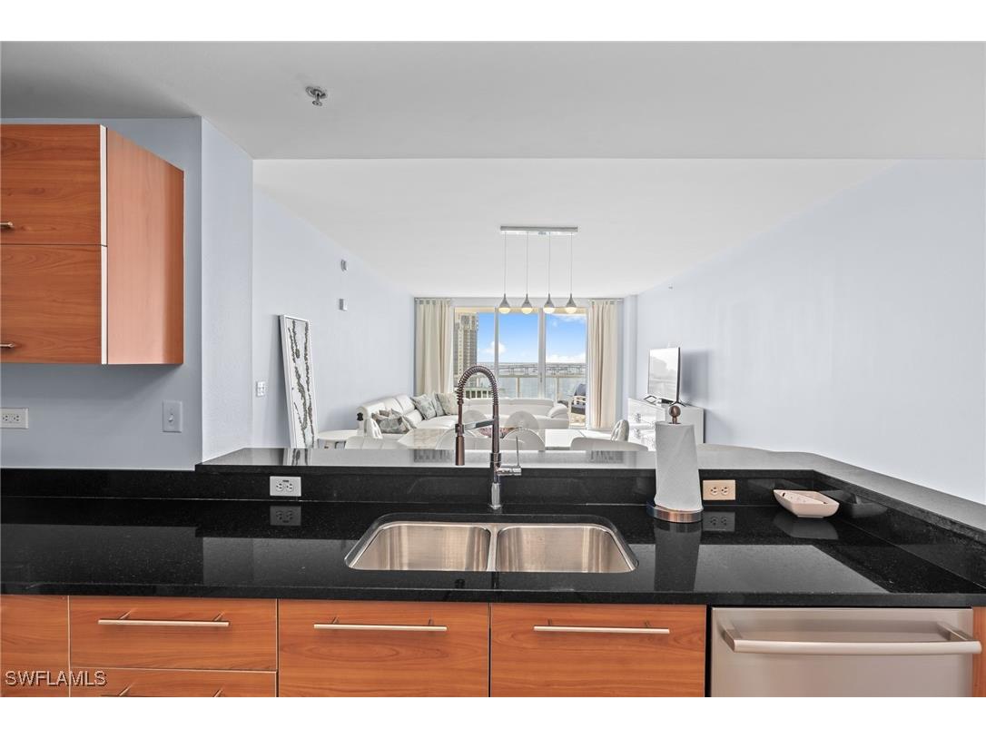 3000 Oasis Grand Boulevard #1101 Fort Myers FL 33916 225054047 image17