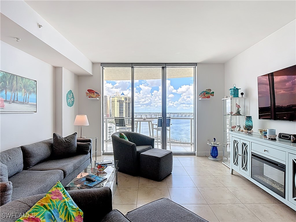 3000 Oasis Grand Boulevard #1203 Fort Myers FL 33916 225058250 image12