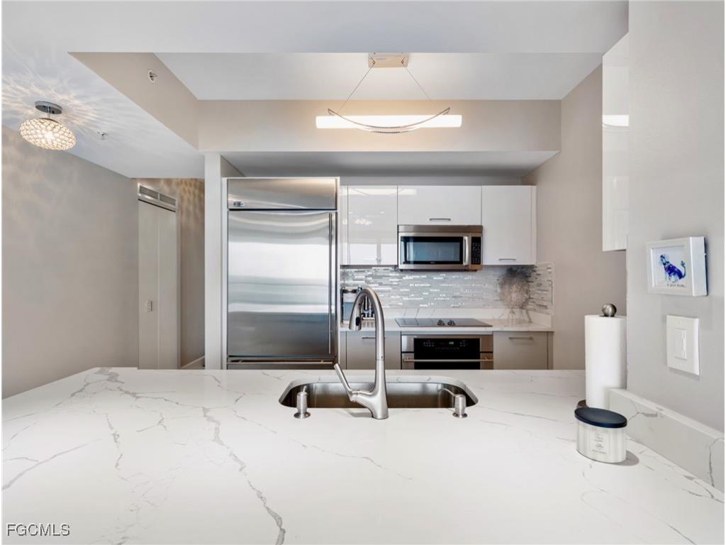 3000 Oasis Grand Boulevard #1206 Fort Myers FL 33916 2025025577 image11