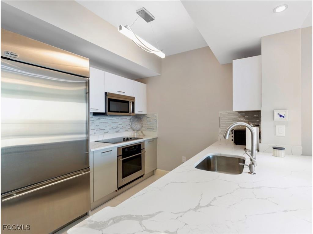 3000 Oasis Grand Boulevard #1206 Fort Myers FL 33916 2025025577 image12