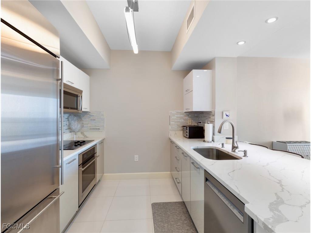 3000 Oasis Grand Boulevard #1206 Fort Myers FL 33916 2025025577 image13