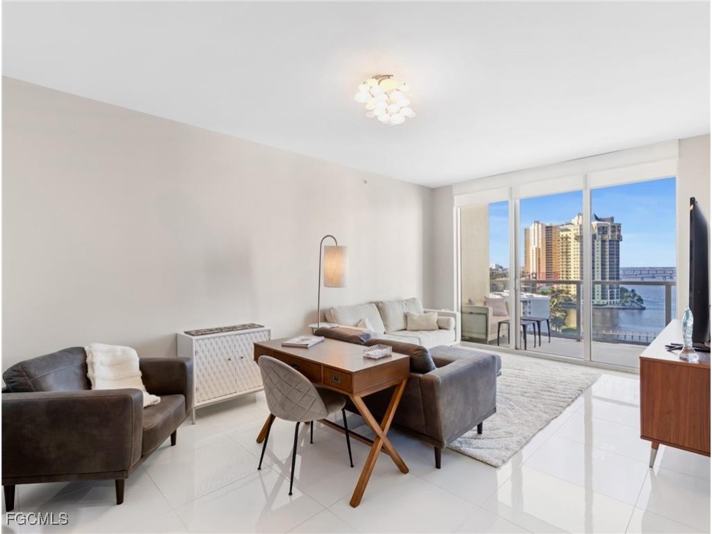 3000 Oasis Grand Boulevard #1206 Fort Myers FL 33916 2025025577 image3