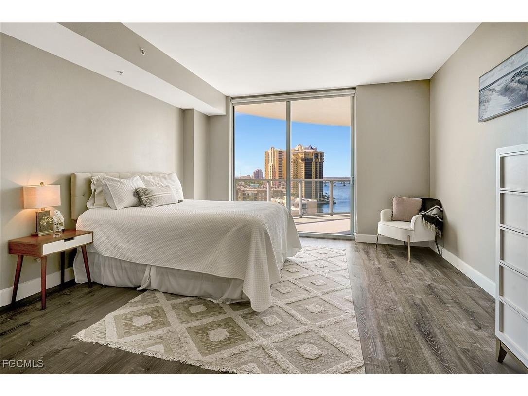 3000 Oasis Grand Boulevard #1401 Fort Myers FL 33916 2025019610 image18