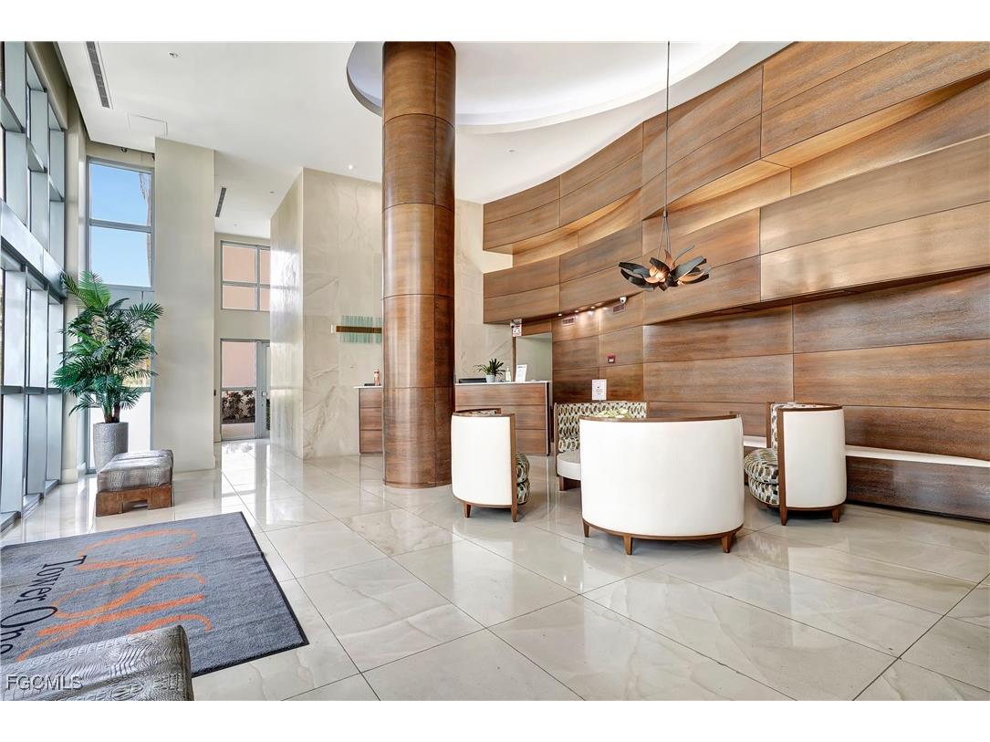 3000 Oasis Grand Boulevard #1401 Fort Myers FL 33916 2025019610 image4