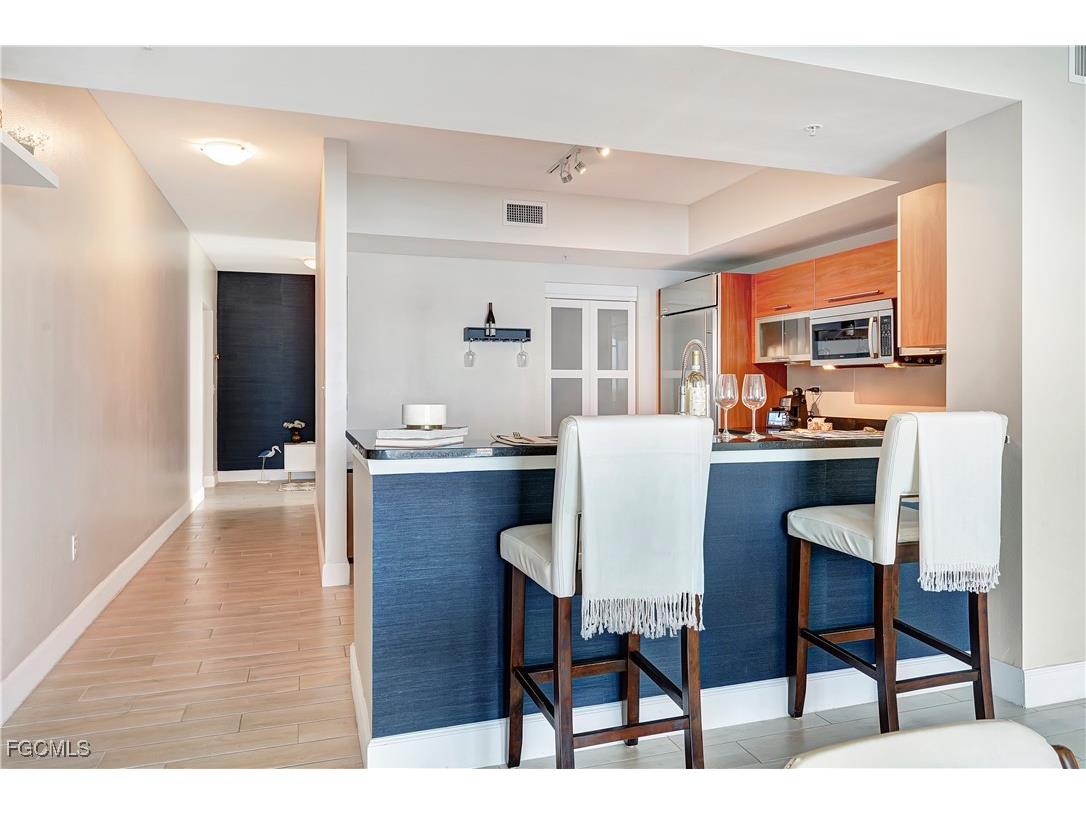 3000 Oasis Grand Boulevard #1401 Fort Myers FL 33916 2025019610 image6