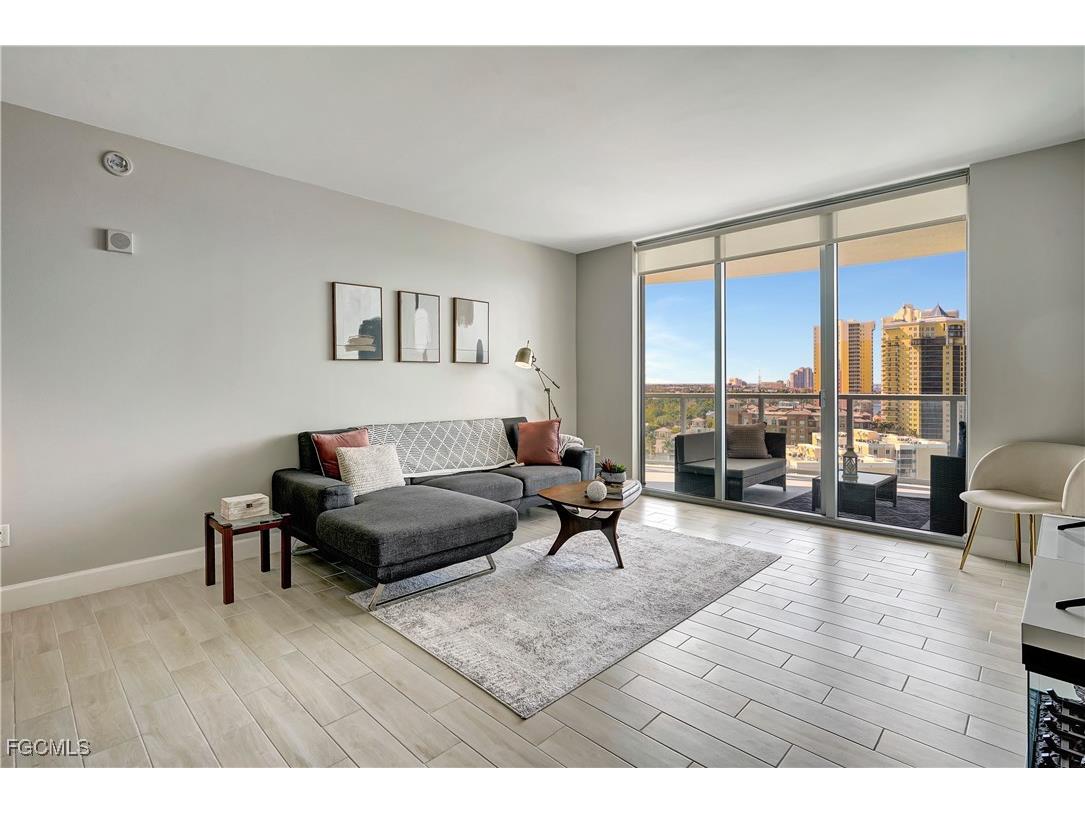 3000 Oasis Grand Boulevard #1401 Fort Myers FL 33916 2025019610 image9