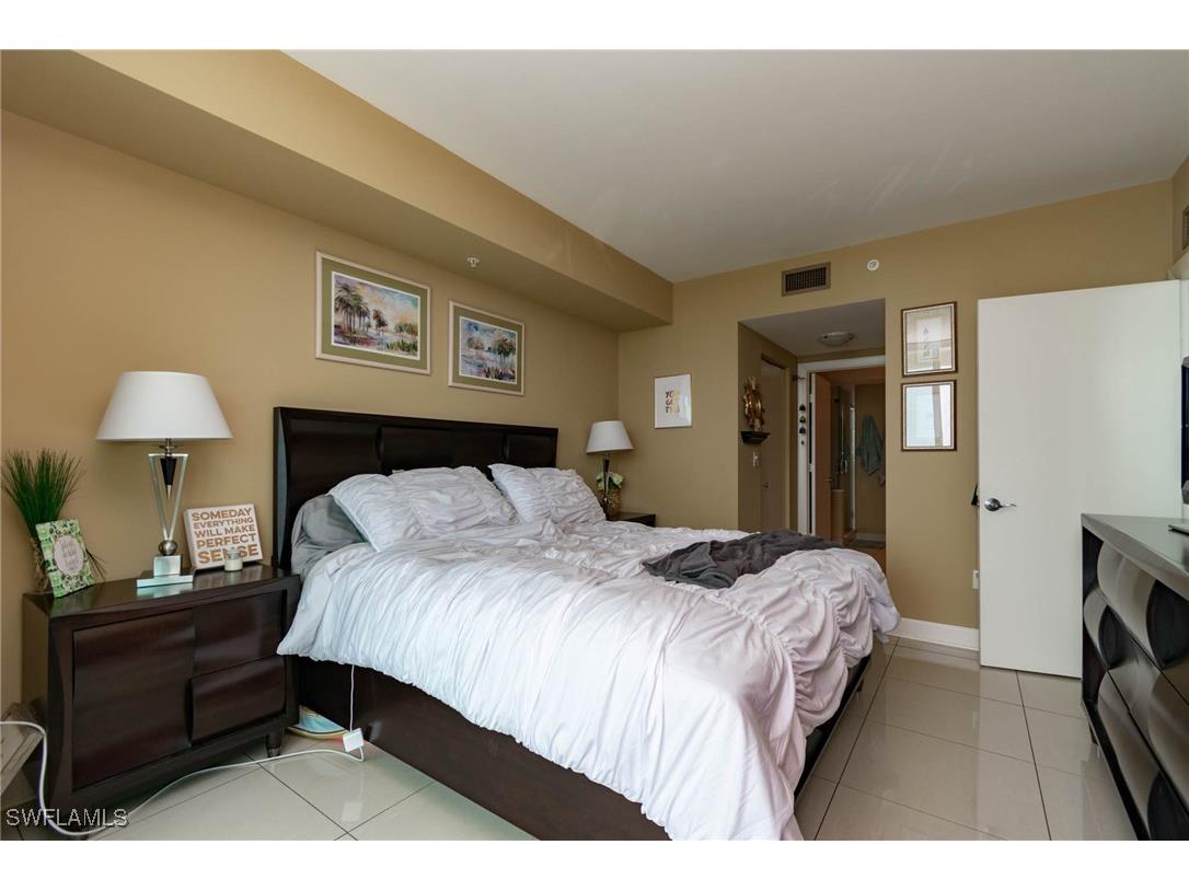 3000 Oasis Grand Boulevard #1406 Fort Myers FL 33916 225056414 image12