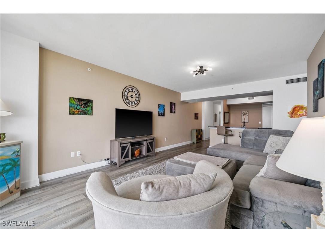 3000 Oasis Grand Boulevard #1702 Fort Myers FL 33916 225054815 image25