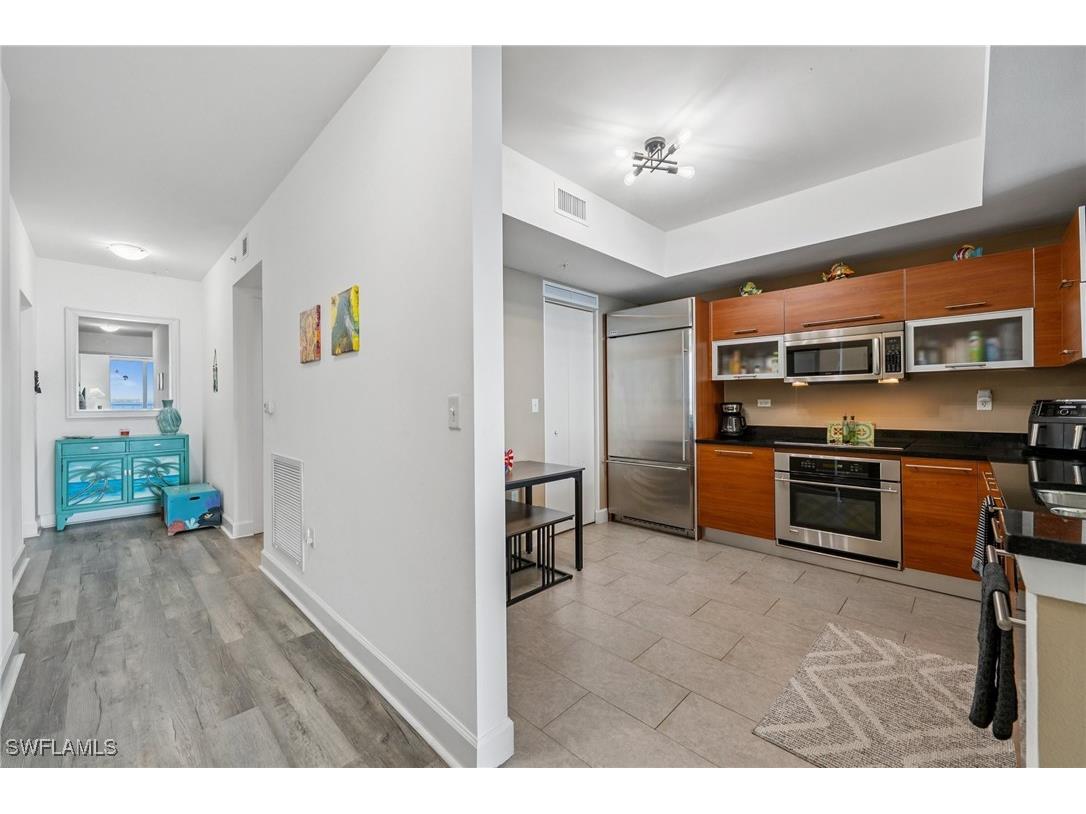 3000 Oasis Grand Boulevard #1702 Fort Myers FL 33916 225054815 image5