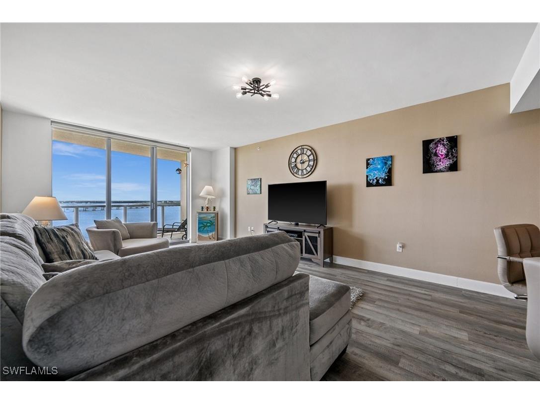 3000 Oasis Grand Boulevard #1702 Fort Myers FL 33916 225054815 image7