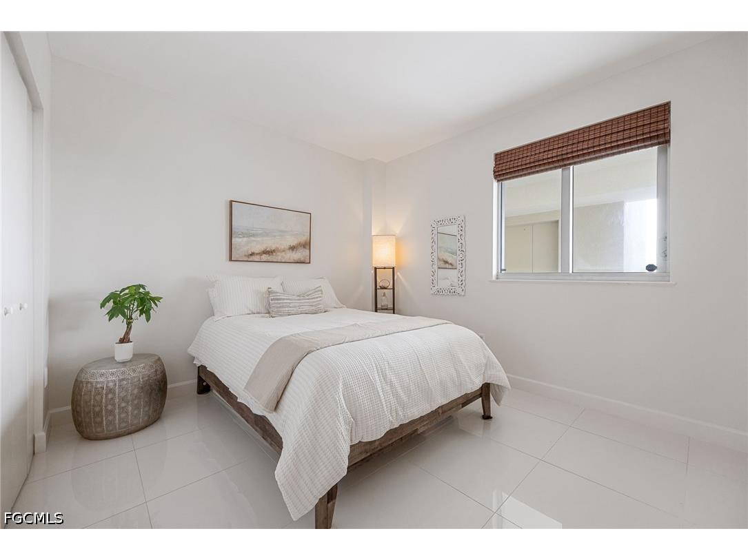 3000 Oasis Grand Boulevard #1705 Fort Myers FL 33916 2026023552 image15