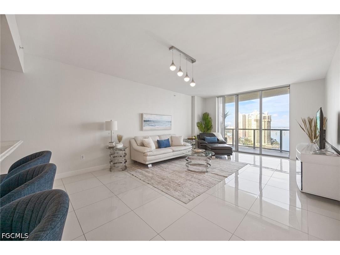 3000 Oasis Grand Boulevard #1705 Fort Myers FL 33916 2026023552 image5