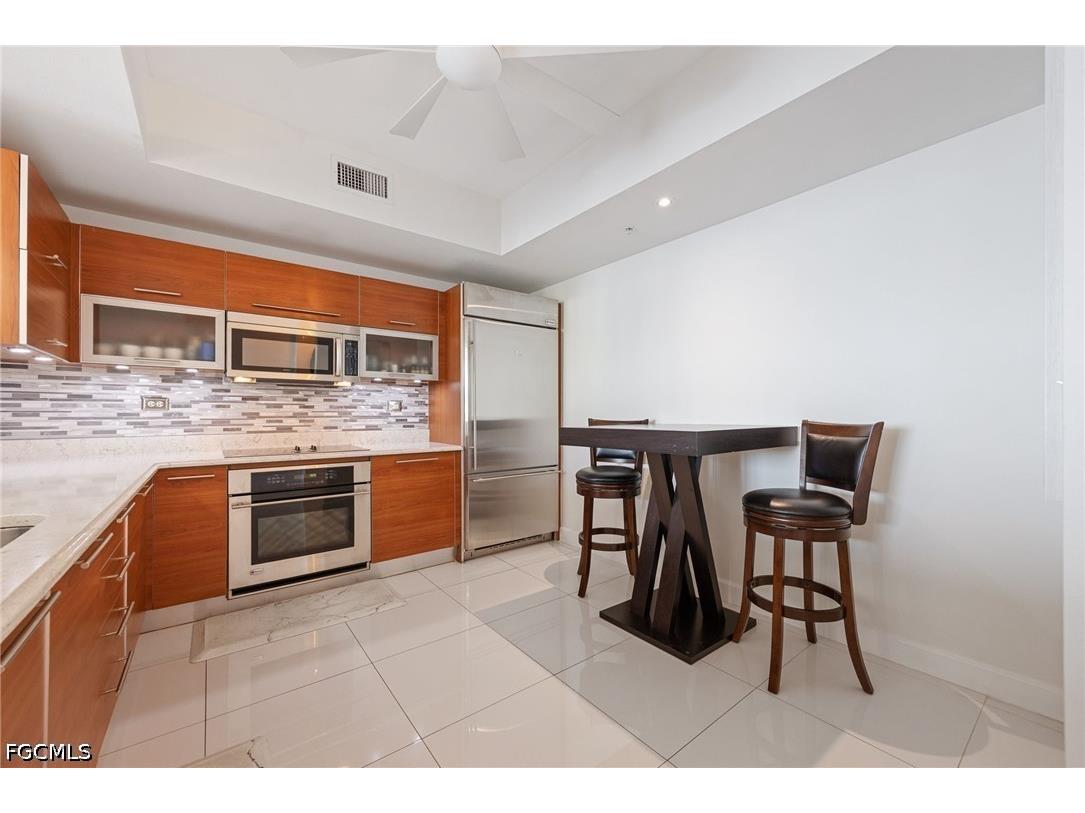 3000 Oasis Grand Boulevard #1705 Fort Myers FL 33916 2026023552 image8