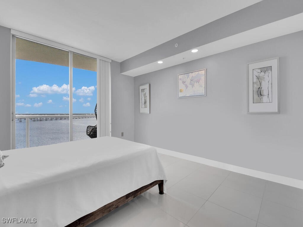 3000 Oasis Grand Boulevard #1705 Fort Myers FL 33916 225049041 image9