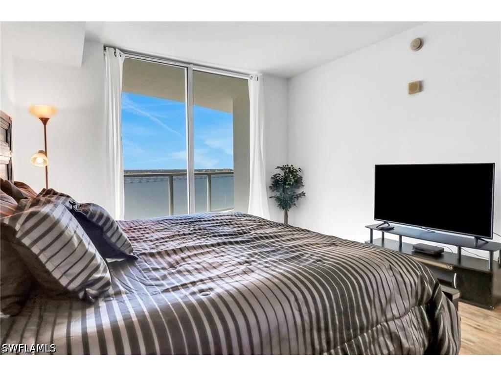 3000 Oasis Grand Boulevard #2004 Fort Myers FL 33916 226014136 image24